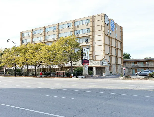 Howard Johnson express Inn & Suites Brampton hotel detail image 4