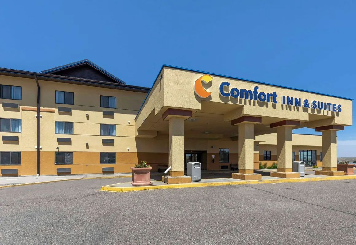Comfort Inn & Suites Gateway to Glacier National Park hotel hero