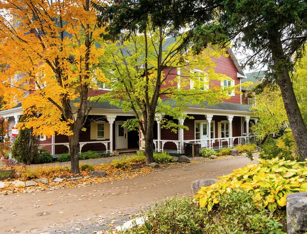 Le Baluchon Éco-villégiature hotel detail image 1