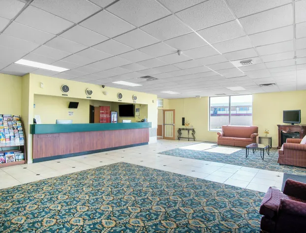 OYO Hotel Oklahoma City South I-35 and SE 29th hotel detail image 3