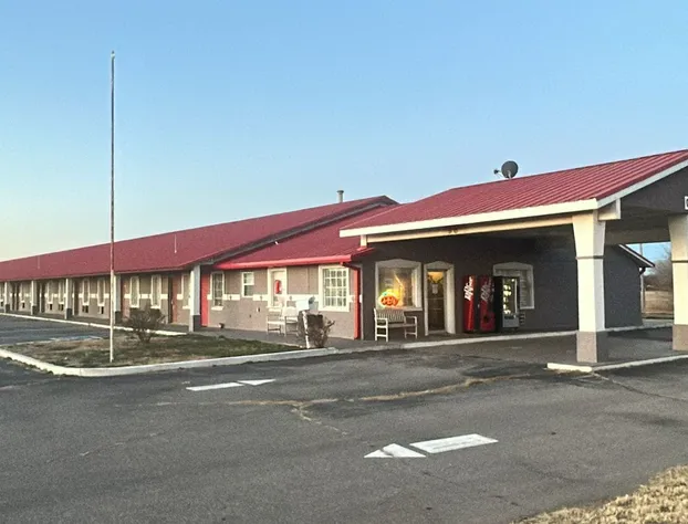 HiWay Inn Express Elk City Route 66 hotel detail image 3