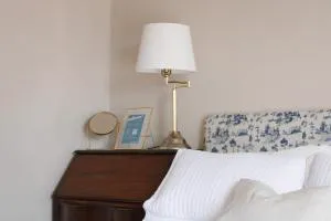 The Cooper's Inn hotel detail image 4