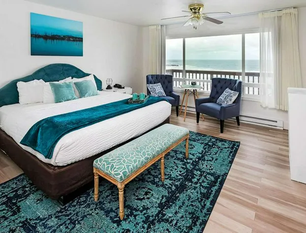 Clarion Inn Surfrider Resort hotel detail image 4