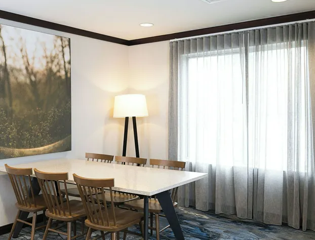 Fairfield Inn & Suites by Marriott Milwaukee Airport hotel detail image 2