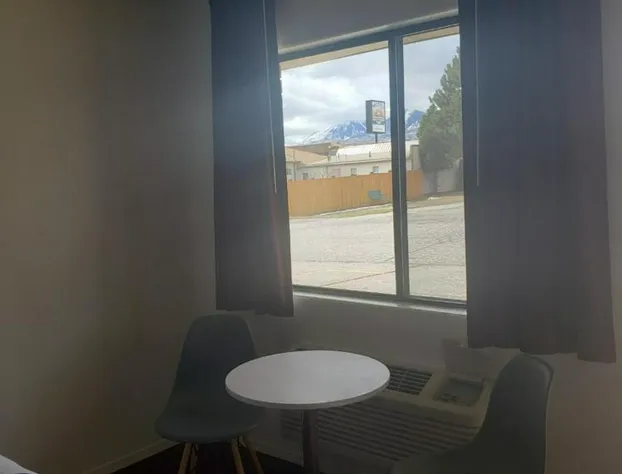 The Atomic Blue Motor-Inn hotel detail image 3