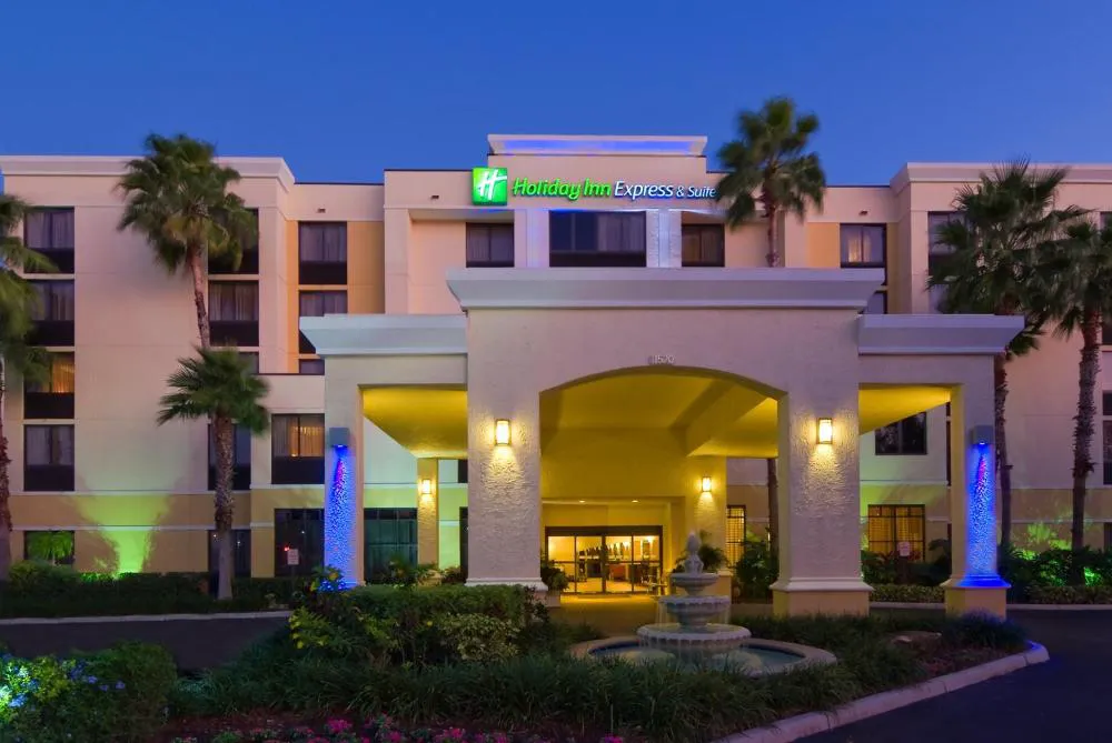 Holiday Inn Express & Suites Kendall East Miami by IHG hotel hero
