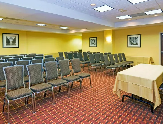 Holiday Inn Express & Suites Kendall East Miami by IHG hotel detail image 3