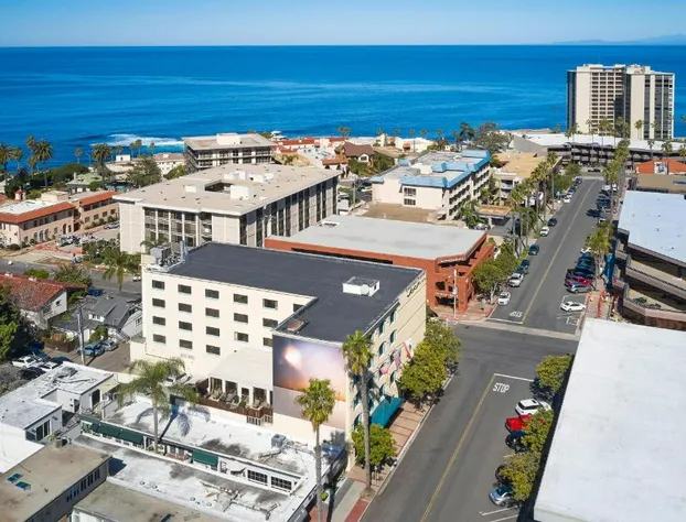 Empress Hotel of La Jolla hotel detail image 3