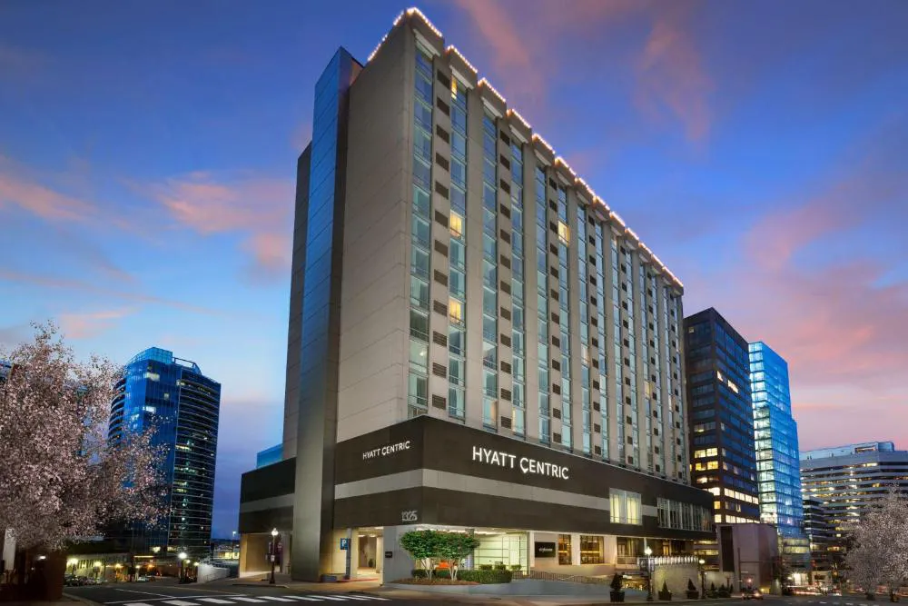 Hyatt Centric Arlington hotel hero