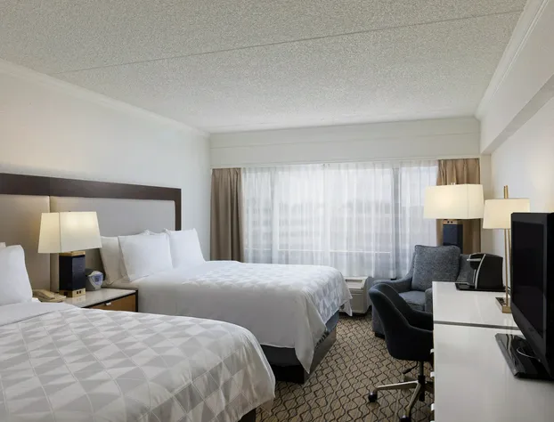 Holiday Inn Clark - Newark Area by IHG hotel detail image 3