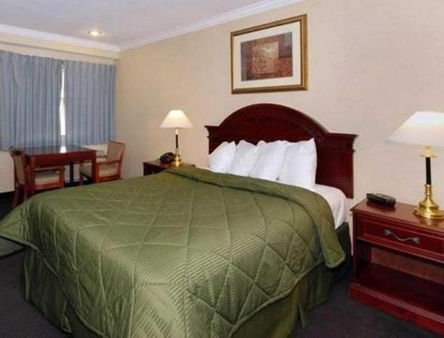 Quality Inn Near City Of Hope hotel detail image 4