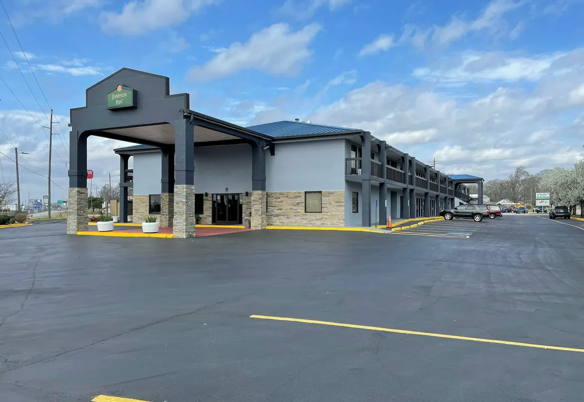 Jameson Inn Conyers hotel hero