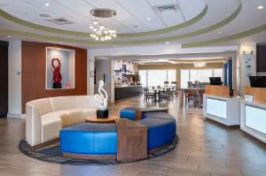 Holiday Inn Express & Suites Lakeland South by IHG hotel detail image 1