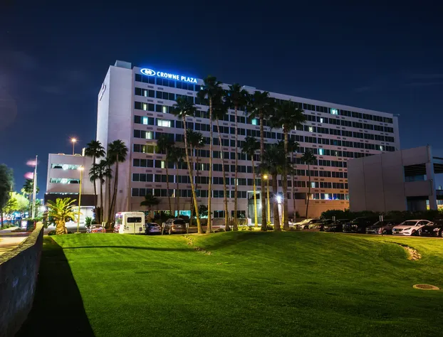 Crowne Plaza Phoenix Airport - PHX by IHG hotel detail image 1