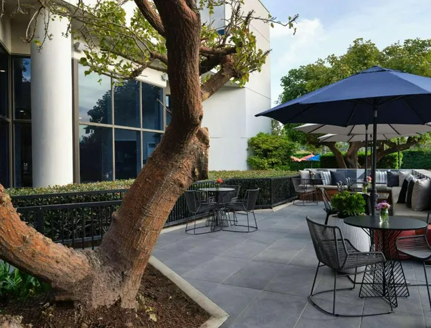 Sonesta Irvine John Wayne Airport hotel detail image 2