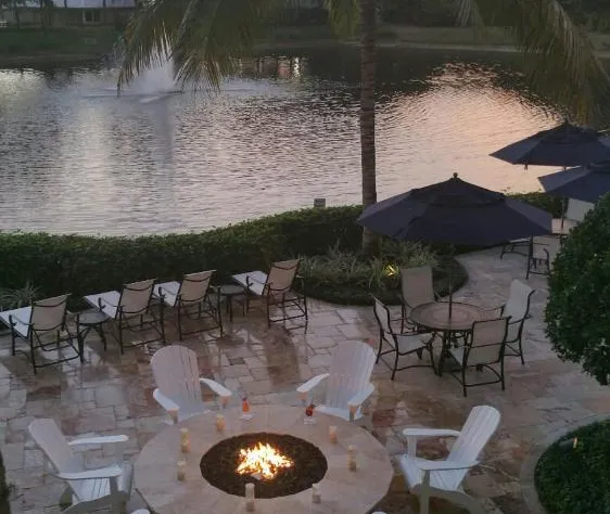 Inn at Pelican Bay hotel detail image 2