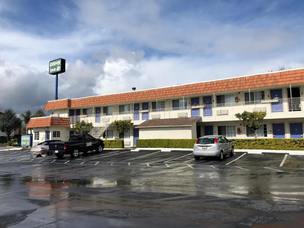 Gilroy Inn hotel hero