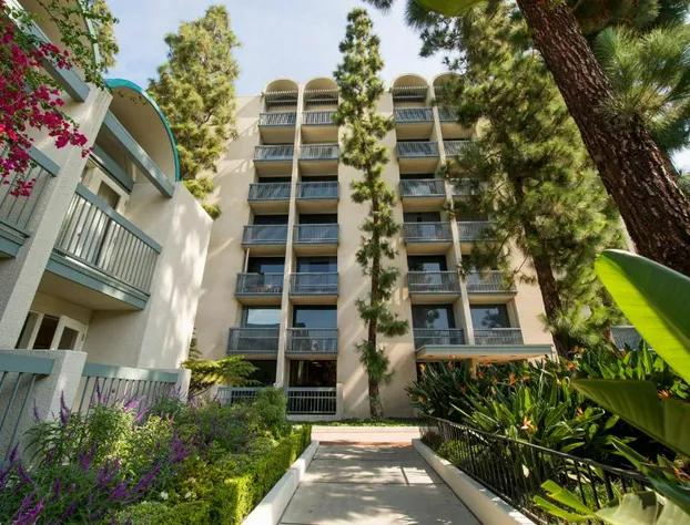 Howard Johnson by Wyndham Anaheim Hotel & Water Playground hotel detail image 2