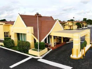 Hollywood Gateway Inn hotel detail image 1