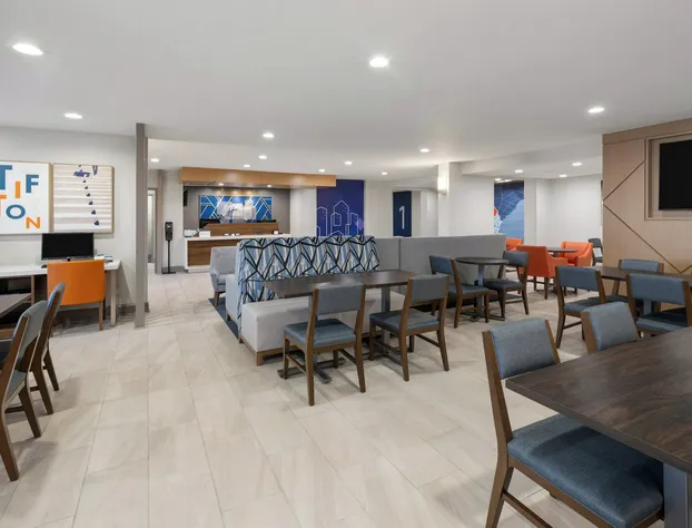 Holiday Inn Express Tifton by IHG hotel detail image 2