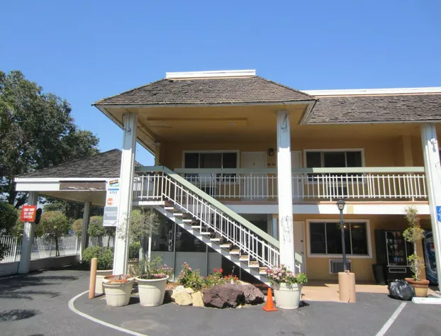 Caravelle Inn Extended Stay hotel detail image 3