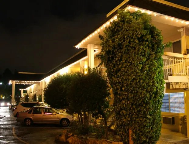 Caravelle Inn Extended Stay hotel detail image 4