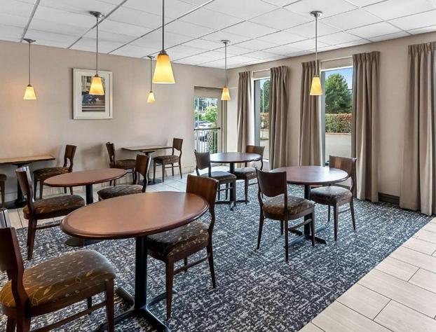 SureStay Hotel by Best Western SeaTac Airport North hotel detail image 4