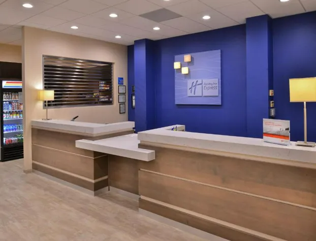 Holiday Inn Express & Suites Pasadena - Los Angeles by IHG hotel detail image 1