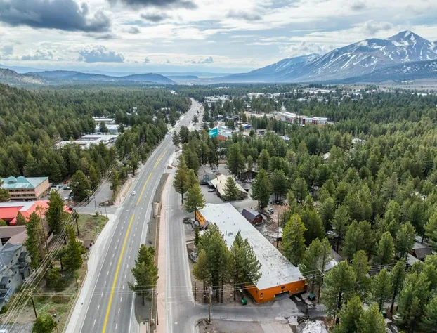 Quality Inn Near Mammoth Mountain Ski Resort hotel detail image 4