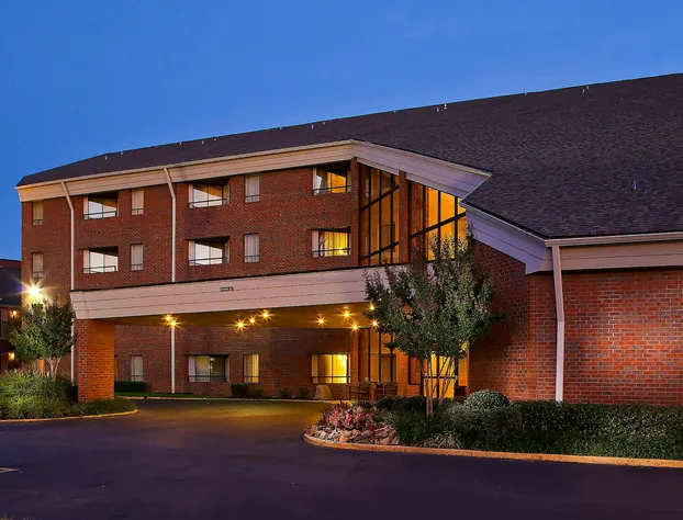 Sonesta Simply Suites Memphis East Poplar Pike ​ hotel detail image 1