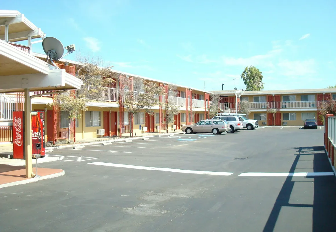 Heritage Inn hotel hero