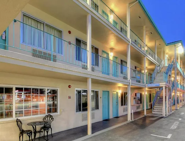 The Stevenson Monterey hotel detail image 3