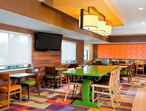 Fairfield Inn & Suites Lexington Keeneland Airport hotel detail image 3