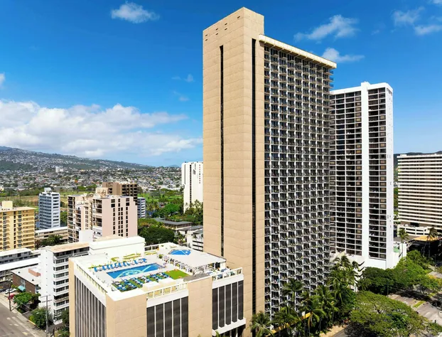 Hilton Waikiki Beach Resort & Spa hotel detail image 3