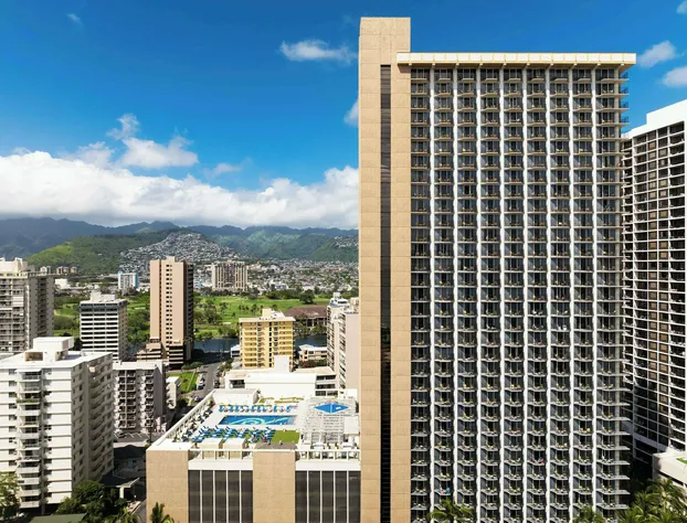 Hilton Waikiki Beach Resort & Spa hotel detail image 2