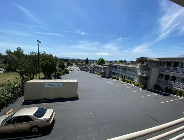 Budget Inn of Hayward hotel detail image 1