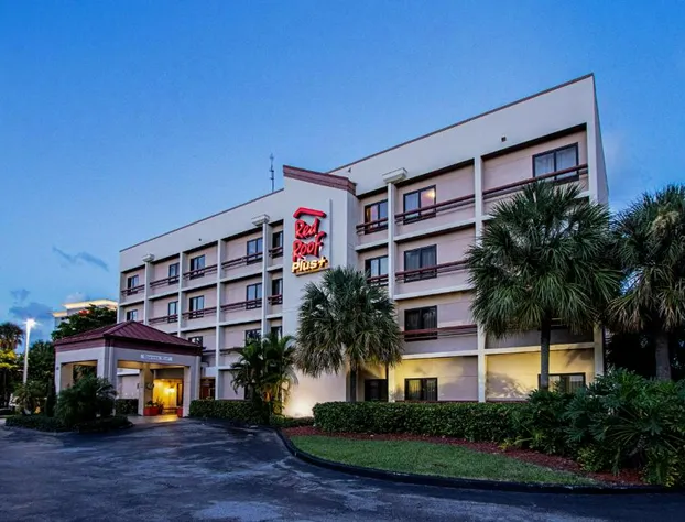 Red Roof Inn PLUS+ Miami Airport hotel detail image 3