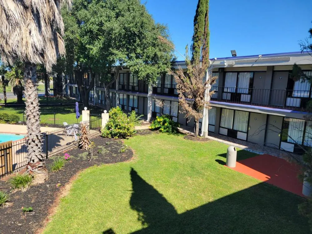 Knights Inn San Antonio near Frost Bank Center hotel hero