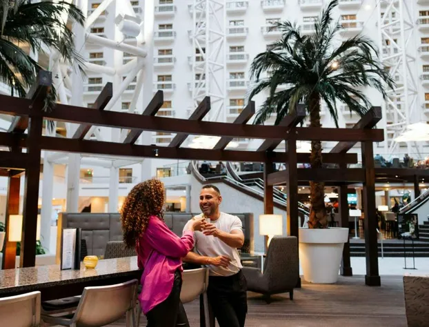 Renaissance Orlando at SeaWorld hotel detail image 2