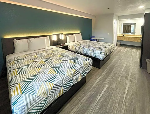 Studio 6 Bakersfield, CA - South hotel detail image 1