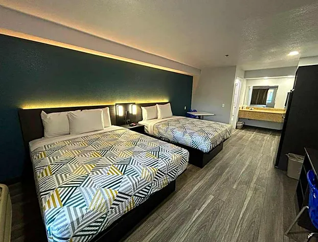 Studio 6 Bakersfield, CA - South hotel detail image 2