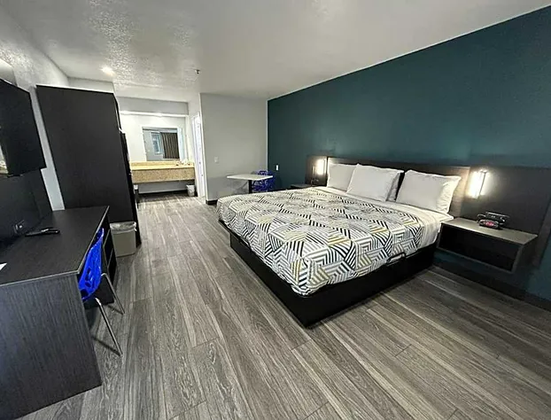 Studio 6 Bakersfield, CA - South hotel detail image 4