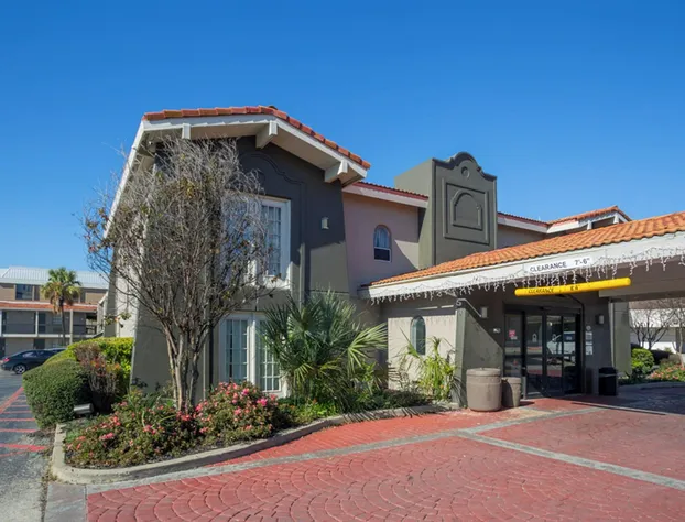 Baymont by Wyndham Austin University Area hotel detail image 3