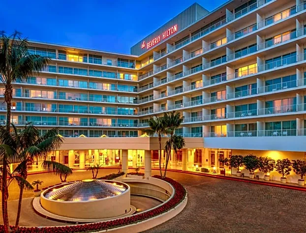 The Beverly Hilton hotel detail image 2