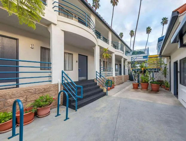 Comfort Inn Santa Monica - West Los Angeles hotel detail image 1