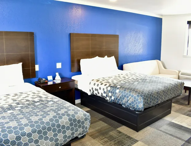 Rodeway Inn Swainsboro hotel detail image 3