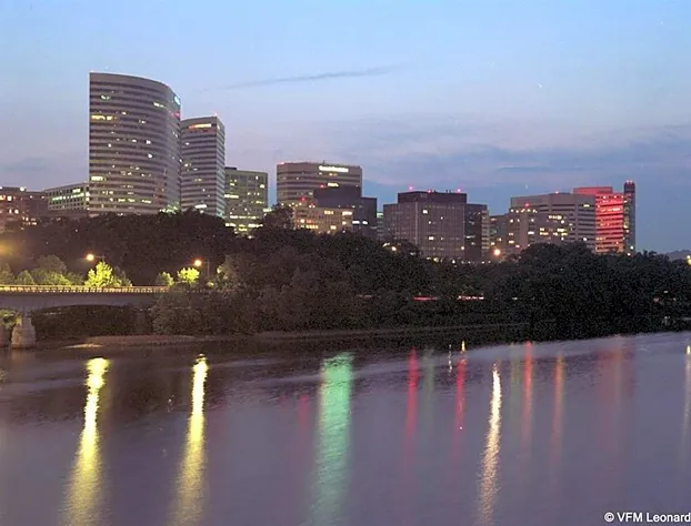 Holiday Inn Rosslyn at Key Bridge hotel detail image 4
