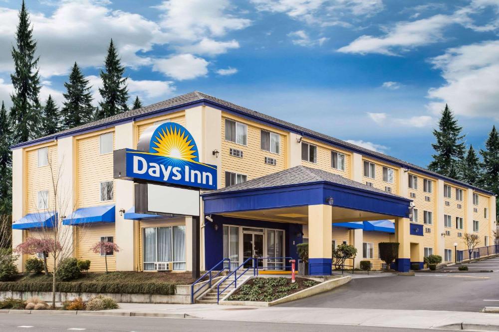 Days Inn by Wyndham Seattle Aurora hotel hero