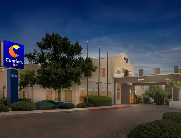 Comfort Inn Santa Fe South hotel detail image 1