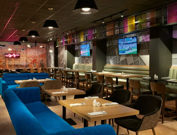 Delta Hotels by Marriott Toronto Airport & Conference Centre hotel detail image 3